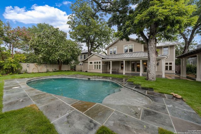 929 Cambridge Oval, San Antonio, TX 78209