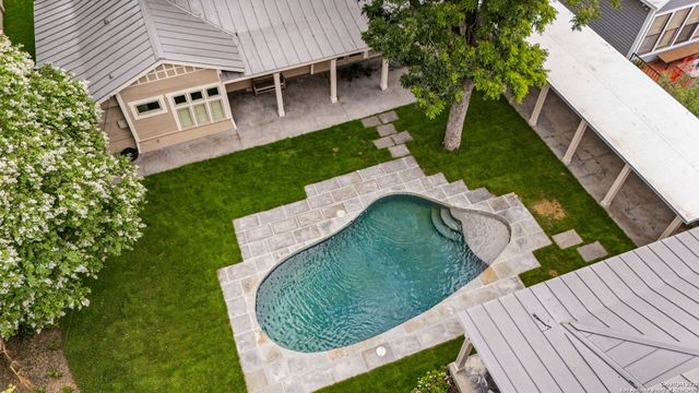 929 Cambridge Oval, San Antonio, TX 78209