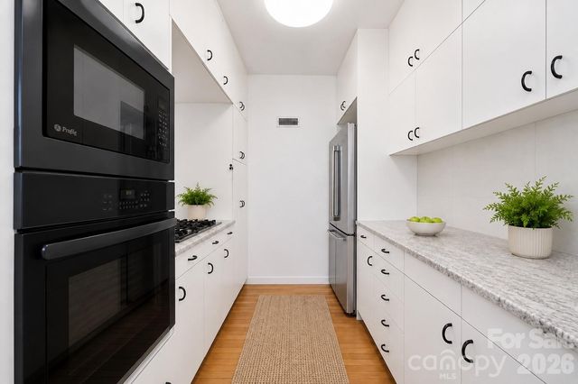 515 N Poplar Street, Charlotte, NC 28202