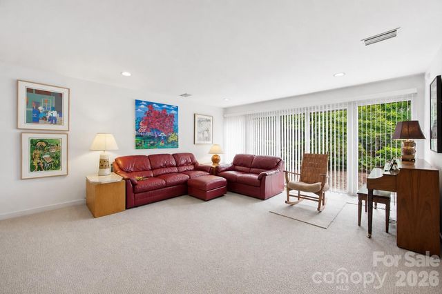 515 N Poplar Street, Charlotte, NC 28202