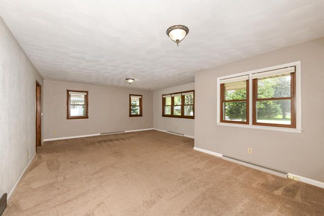 W7478 Pleasant STREET, Delavan, WI 53115