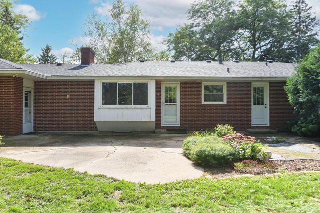 W7478 Pleasant STREET, Delavan, WI 53115