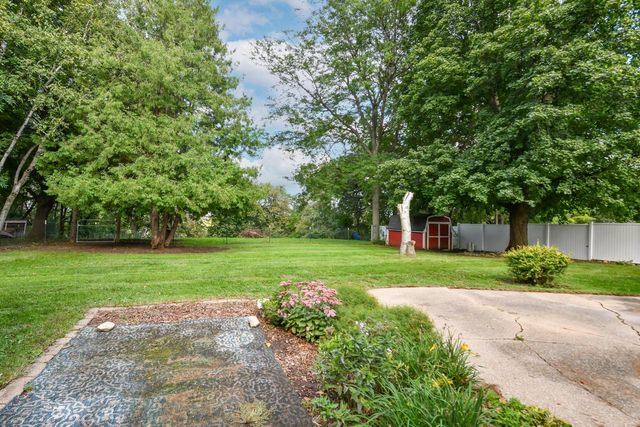 W7478 Pleasant STREET, Delavan, WI 53115
