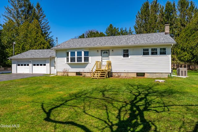 109 County Route 412, Westerlo, NY 12193