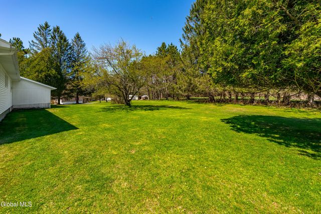 109 County Route 412, Westerlo, NY 12193
