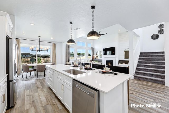 5023 N Corbell Ave, Meridian, ID 83646