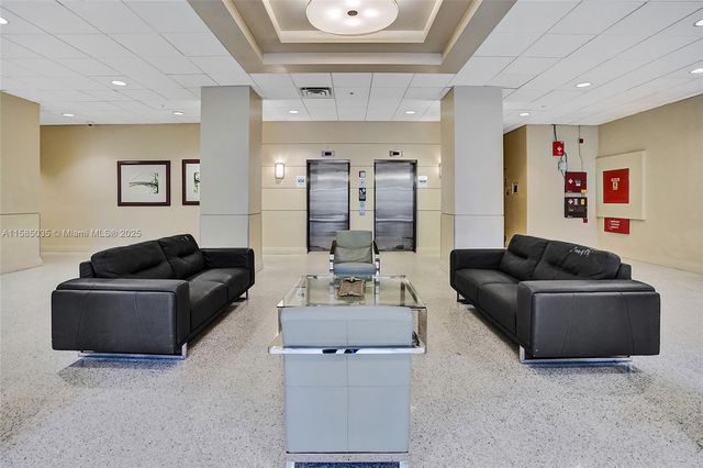 4001 S Ocean Dr 3L, Hollywood, FL 33019