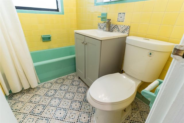 1110 NW 6Th Ave 1, Fort Lauderdale, FL 33311