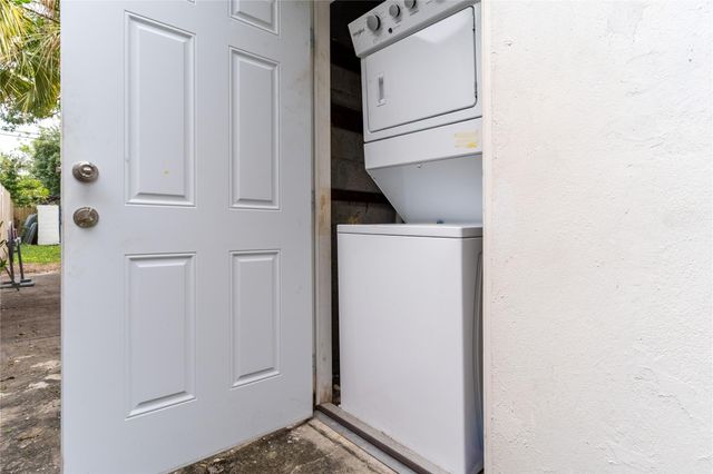 1110 NW 6Th Ave 1, Fort Lauderdale, FL 33311