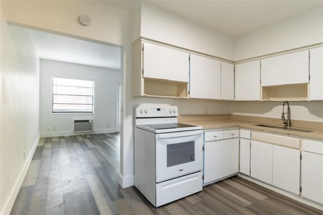 1110 NW 6Th Ave 1, Fort Lauderdale, FL 33311