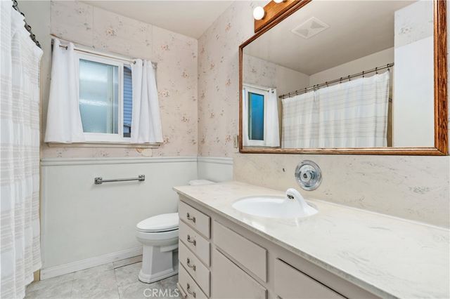 16052 Waltz Circle, Huntington Beach, CA 92649