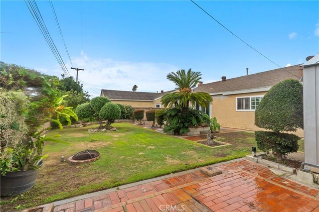 16052 Waltz Circle, Huntington Beach, CA 92649