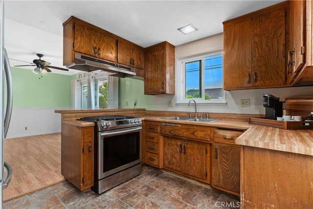 16052 Waltz Circle, Huntington Beach, CA 92649