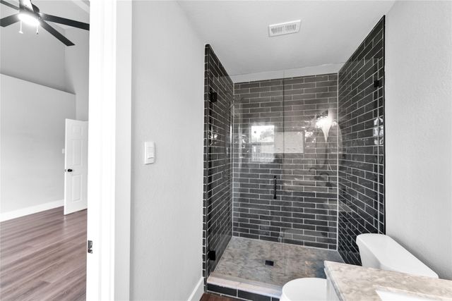 416 Cross Cut Drive, Arlington, TX 76018