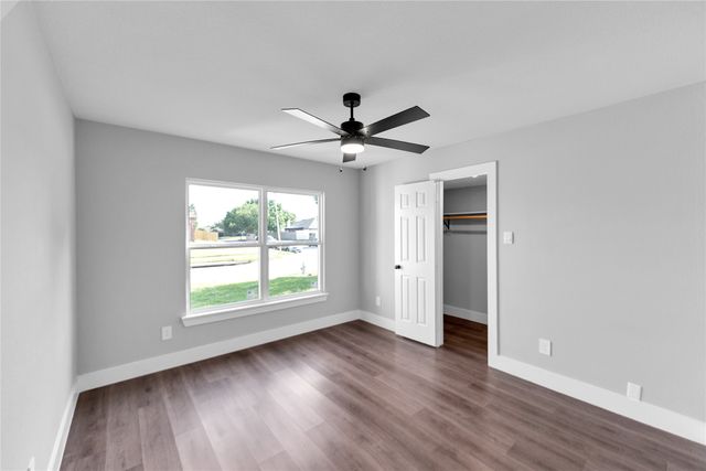 416 Cross Cut Drive, Arlington, TX 76018