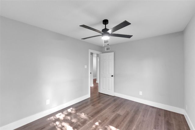 416 Cross Cut Drive, Arlington, TX 76018