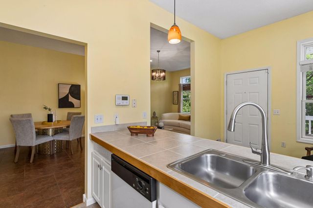 2433 Columbus Court, Minneapolis, MN 55404