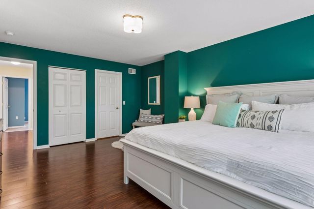 2433 Columbus Court, Minneapolis, MN 55404