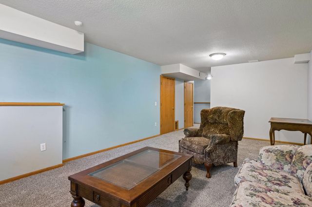 2433 Columbus Court, Minneapolis, MN 55404