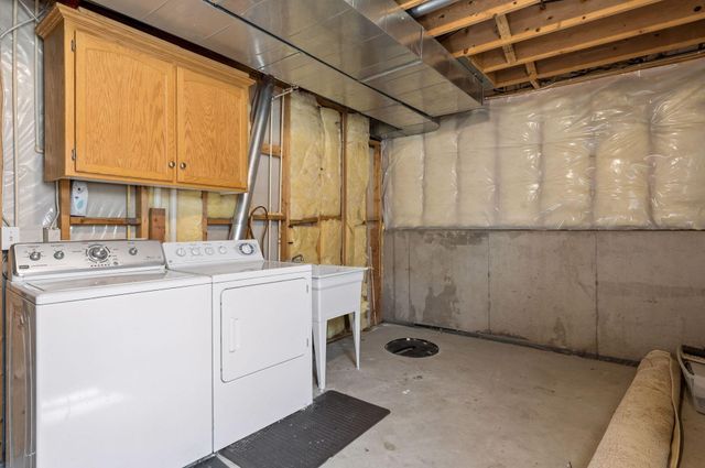 2433 Columbus Court, Minneapolis, MN 55404