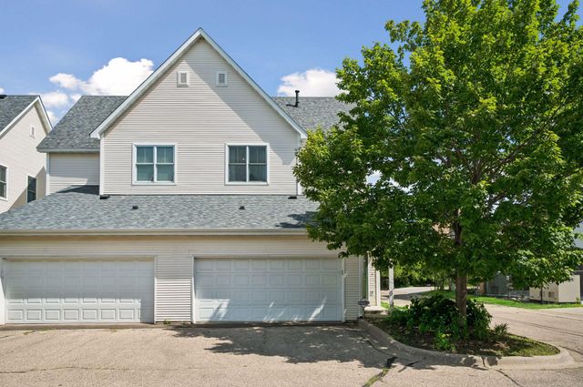 2433 Columbus Court, Minneapolis, MN 55404
