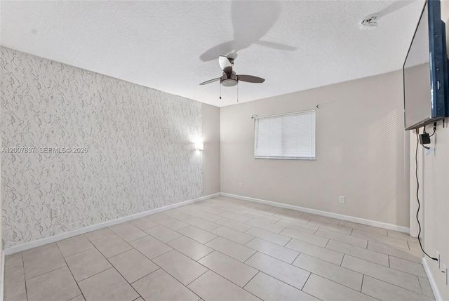 4921 NW 15th Ave, Deerfield Beach, FL 33064