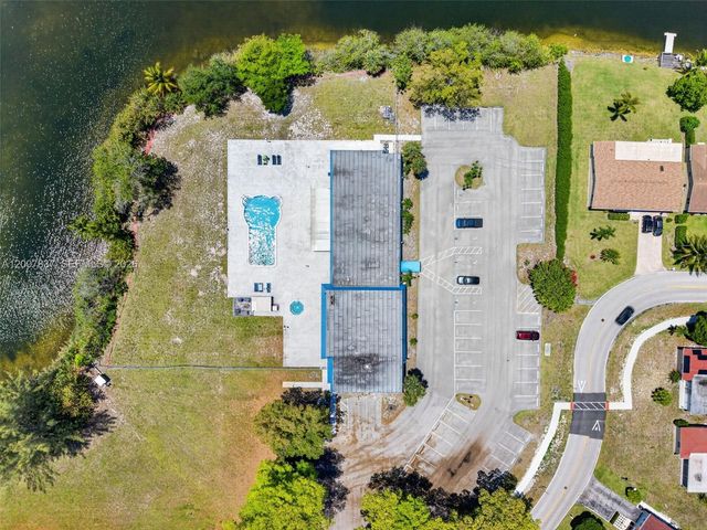 4921 NW 15th Ave, Deerfield Beach, FL 33064