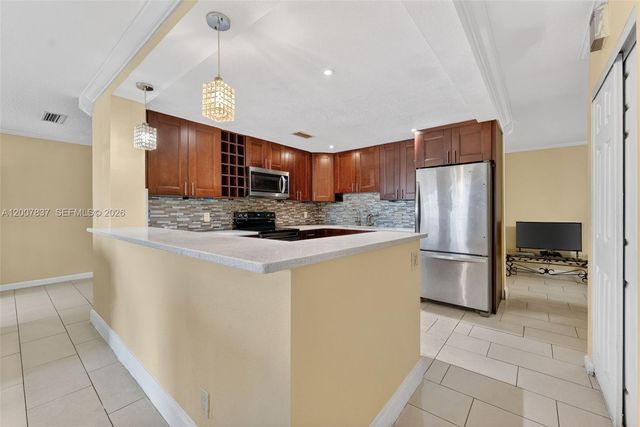 4921 NW 15th Ave, Deerfield Beach, FL 33064