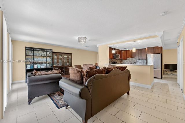 4921 NW 15th Ave, Deerfield Beach, FL 33064