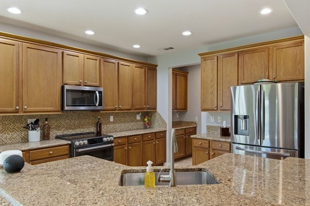 9601 Grandview Drive, Denton, TX 76207