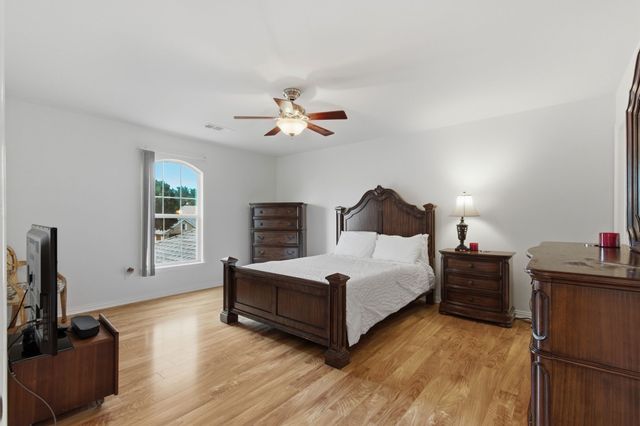 9601 Grandview Drive, Denton, TX 76207