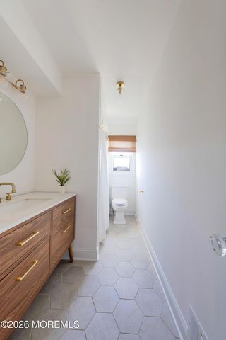 8 Woolley Street, Monmouth Beach, NJ 07750