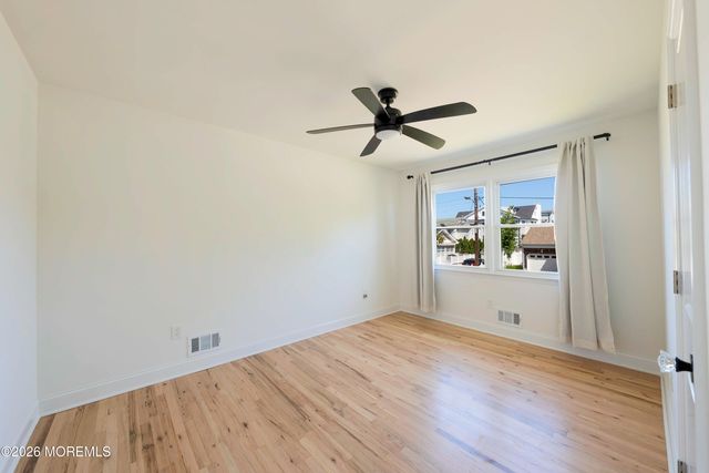 8 Woolley Street, Monmouth Beach, NJ 07750