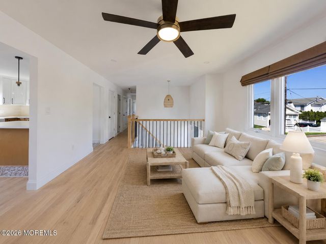 8 Woolley Street, Monmouth Beach, NJ 07750