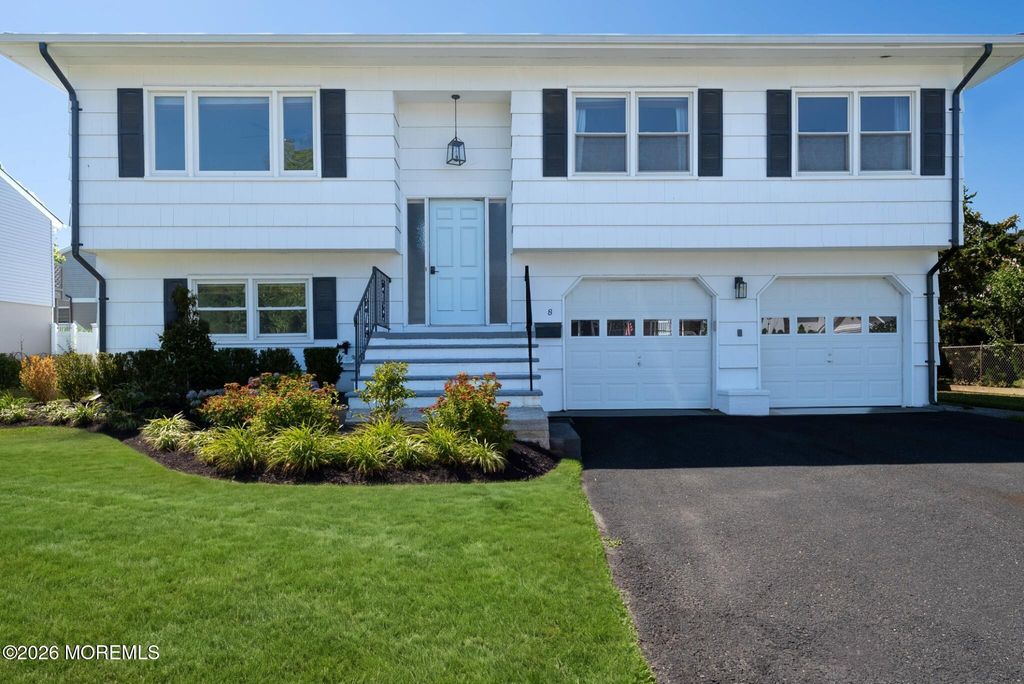 8 Woolley Street, Monmouth Beach, NJ 07750