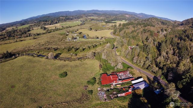 105 E Valley Road, Skamokawa, WA 98647