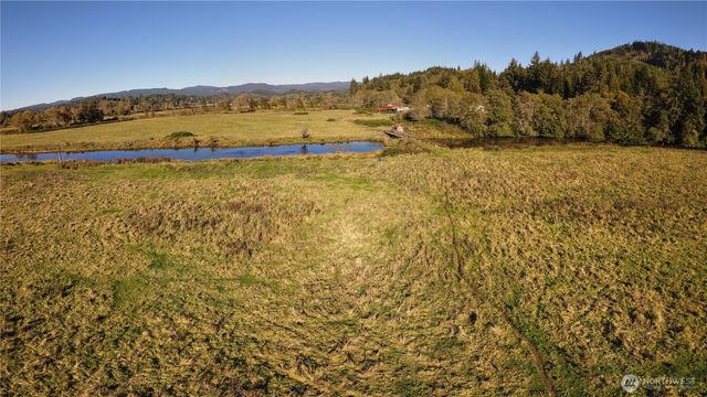 105 E Valley Road, Skamokawa, WA 98647