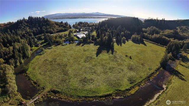 105 E Valley Road, Skamokawa, WA 98647