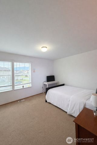 615 Monarch Boulevard, Mount Vernon, WA 98273