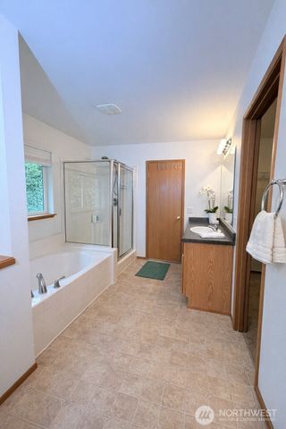 615 Monarch Boulevard, Mount Vernon, WA 98273