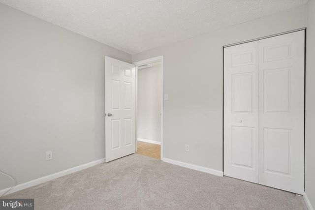 3601 WHARF LN, Triangle, VA 22172
