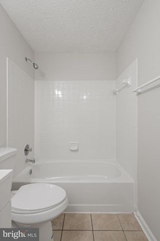 3601 WHARF LN, Triangle, VA 22172