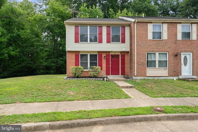 3601 WHARF LN, Triangle, VA 22172