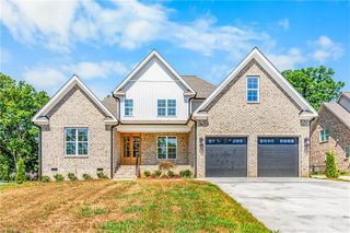 332 Indian Peaks Drive, Winston-salem, NC 27107