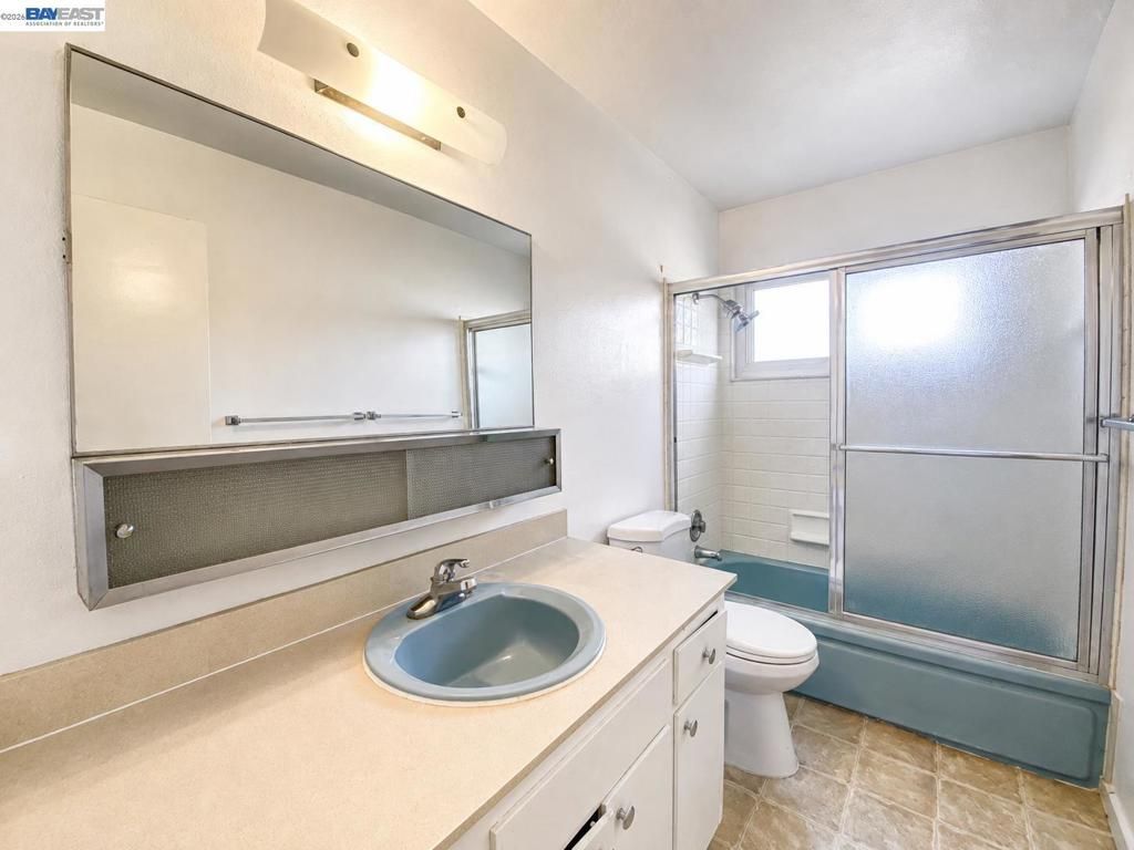Image 16 of property listing at 38190 Camden St, Fremont, CA 94536