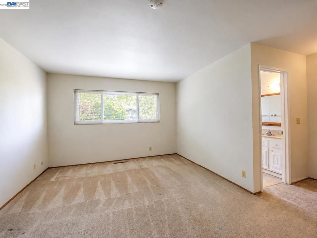 Image 9 of property listing at 38190 Camden St, Fremont, CA 94536