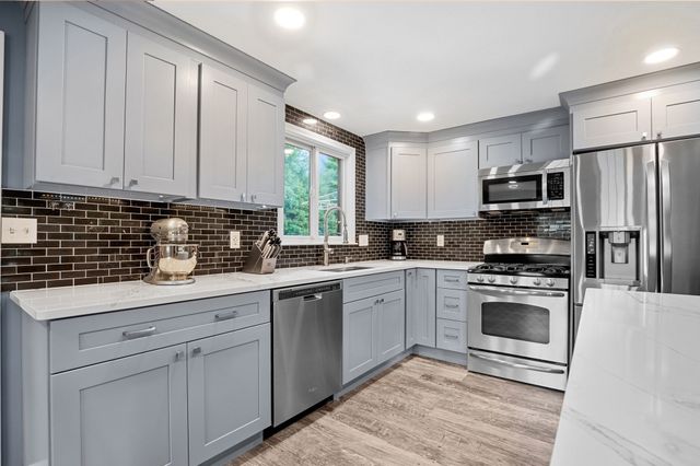 23 Cranberry Circle, Carver, MA 02330