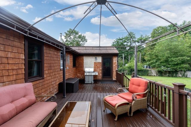 23 Cranberry Circle, Carver, MA 02330
