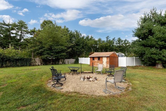 23 Cranberry Circle, Carver, MA 02330