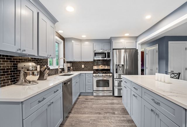 23 Cranberry Circle, Carver, MA 02330